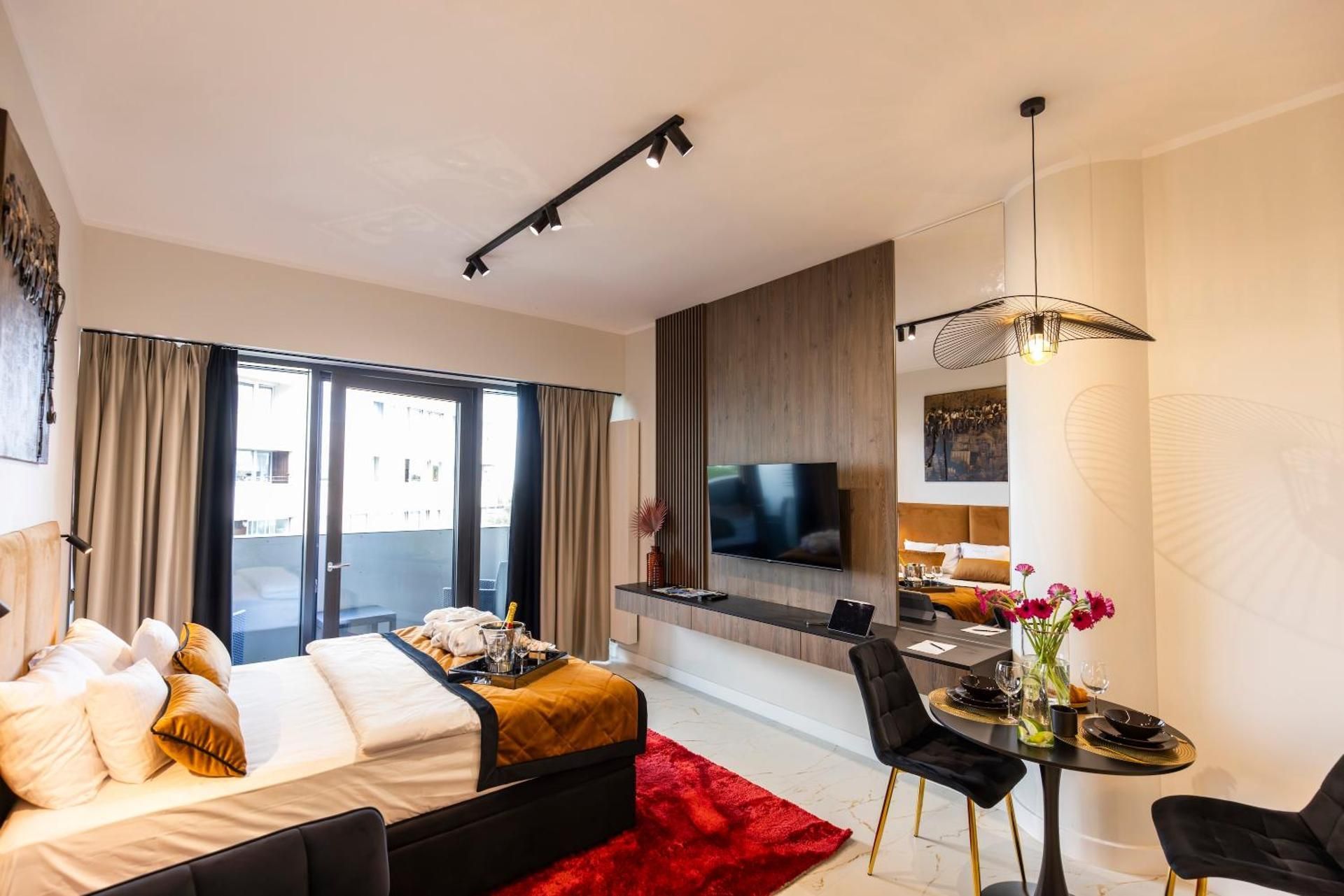 Apartment with Balcony