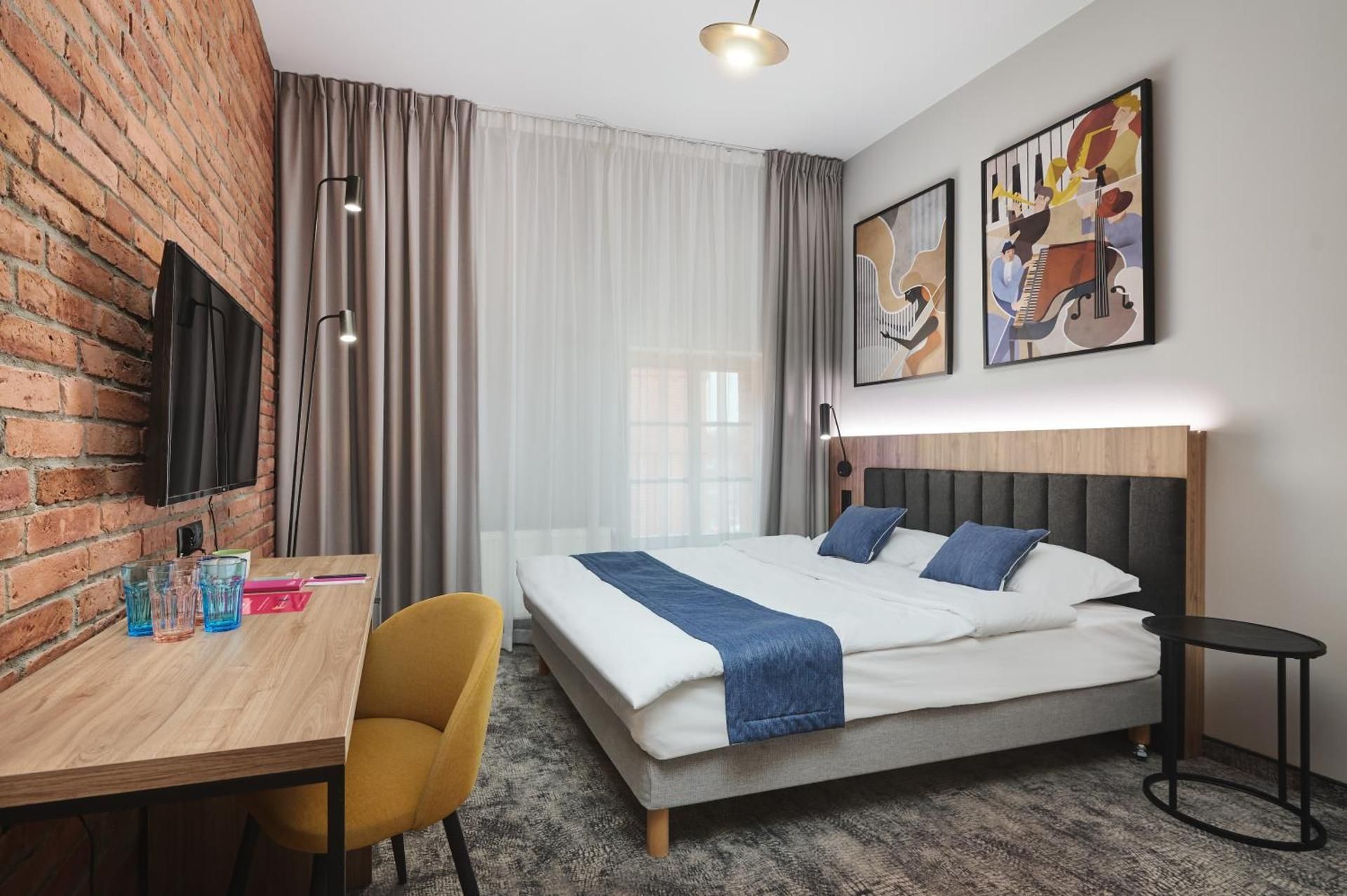 Deluxe Double or Twin Room
