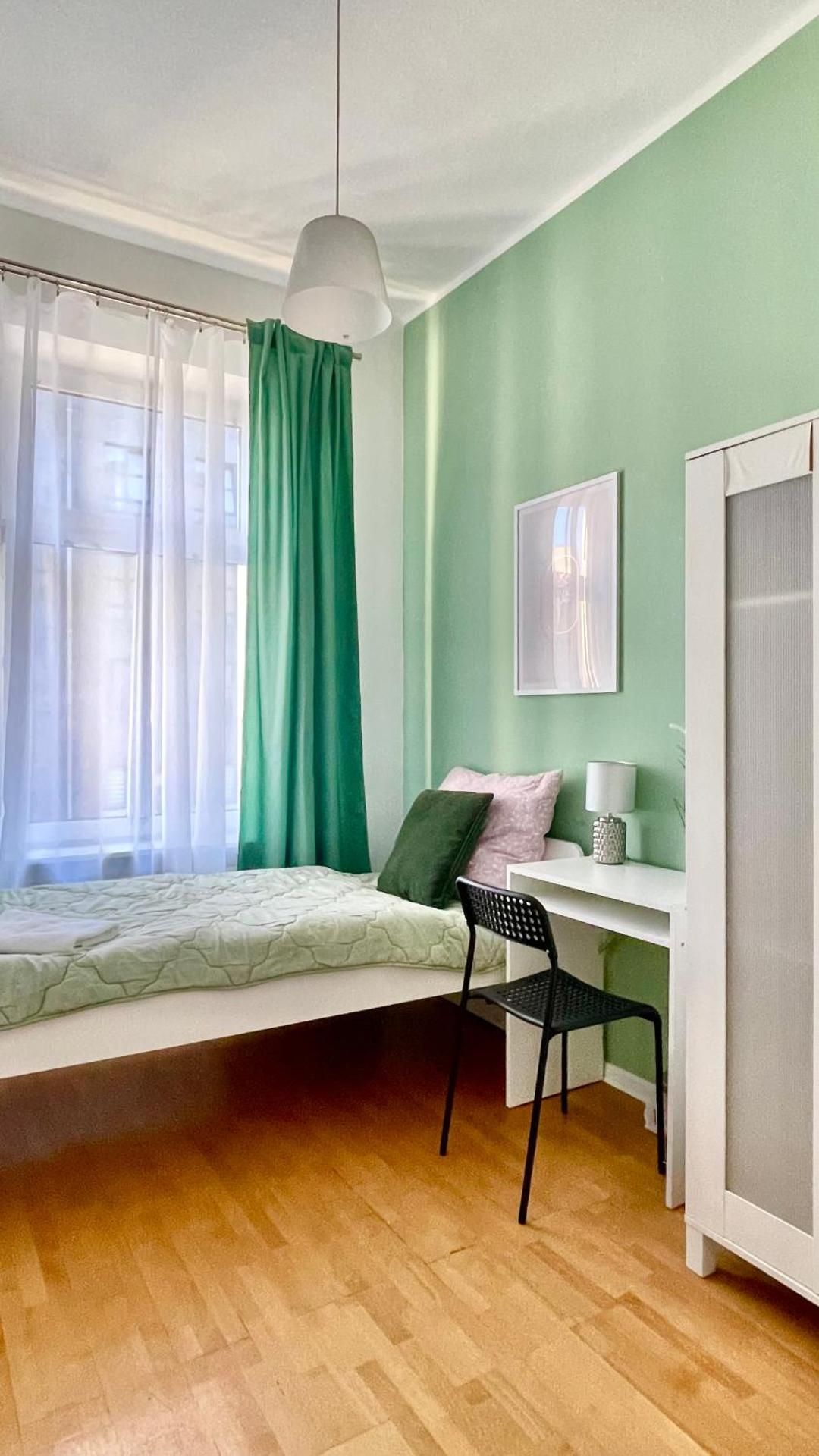 Small Single Room