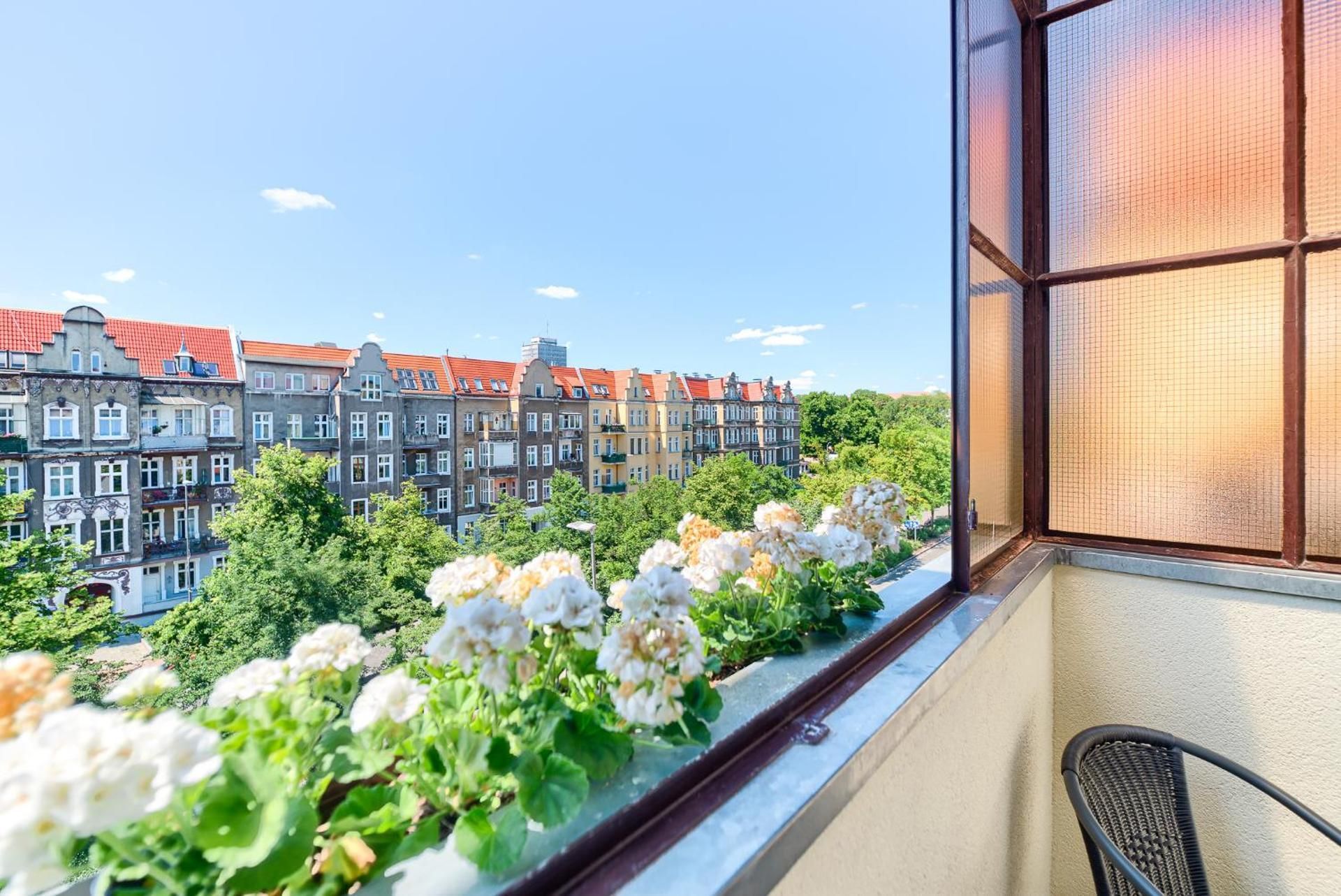 Studio with Balcony