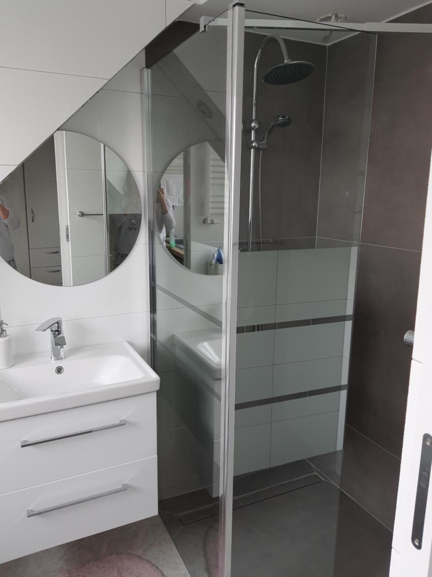 Economy Triple Room with Shared Bathroom
