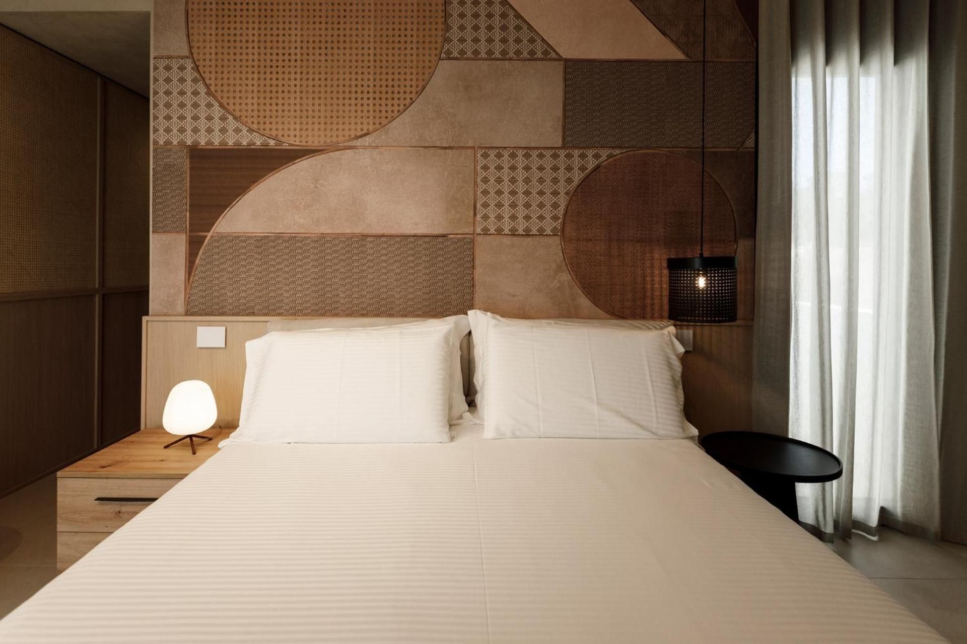 Deluxe Double Room with Balcony and Sea View