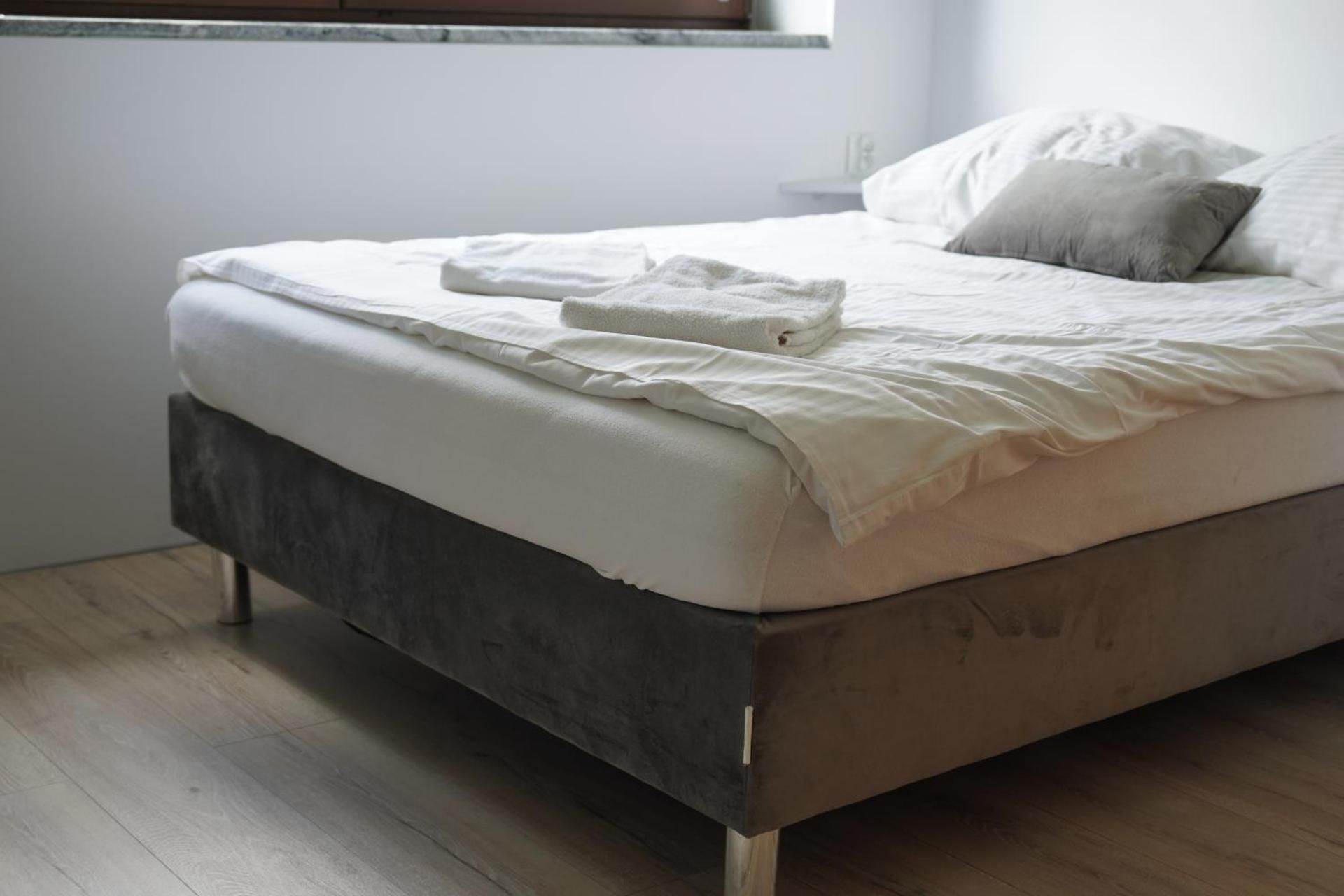 Deluxe Double Room with Shower