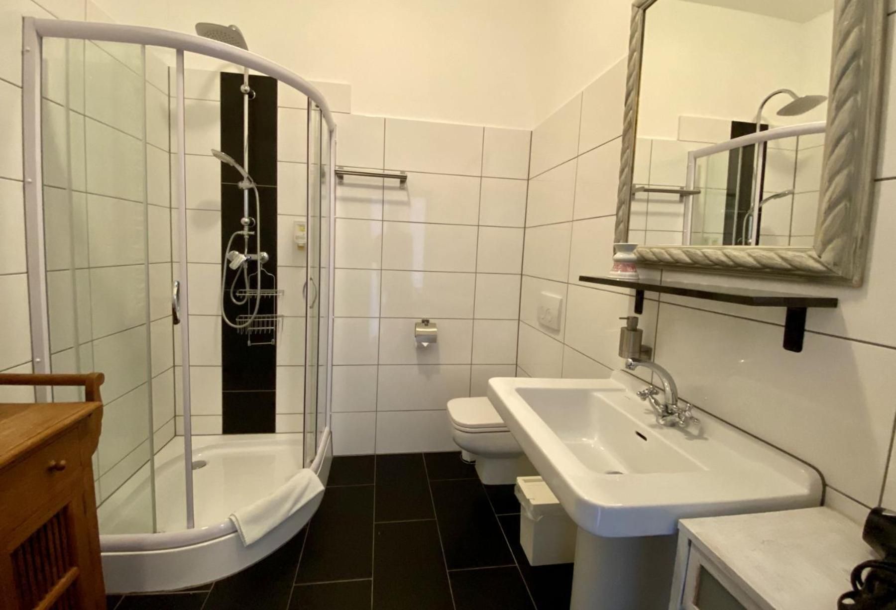 Economy Twin Room