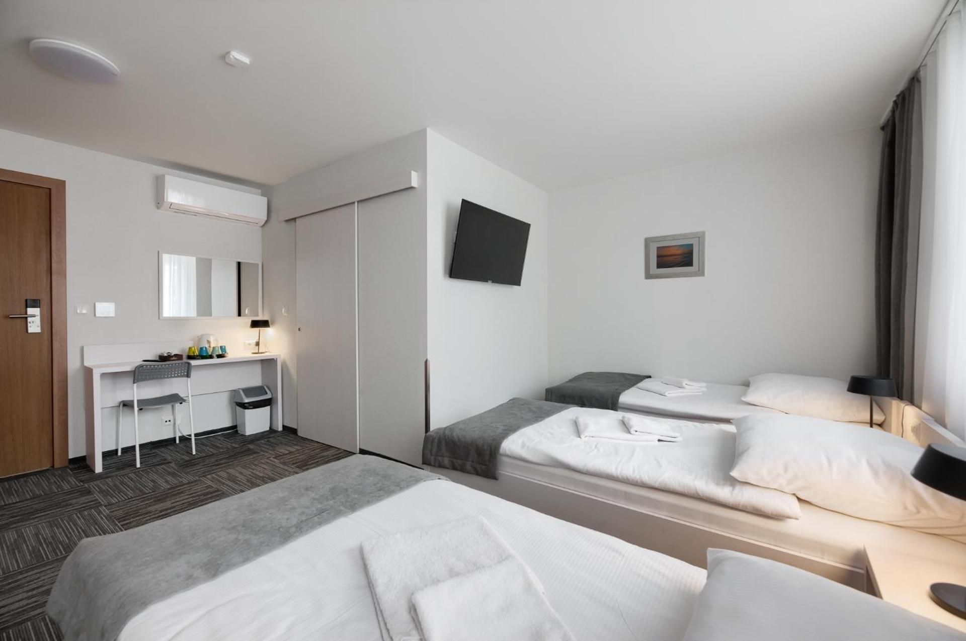 Deluxe Quadruple Room