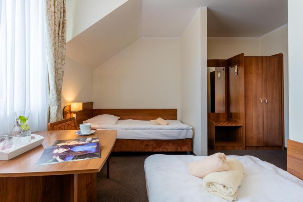 Standard Single Room with Shower