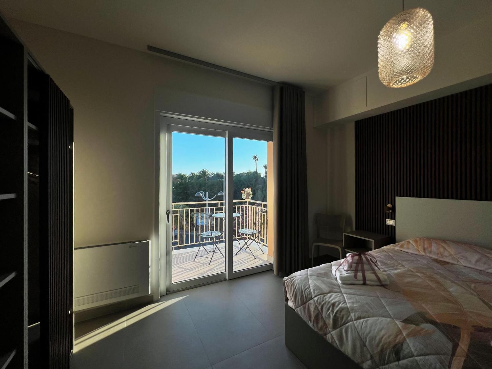 Double Room with Balcony and Sea View