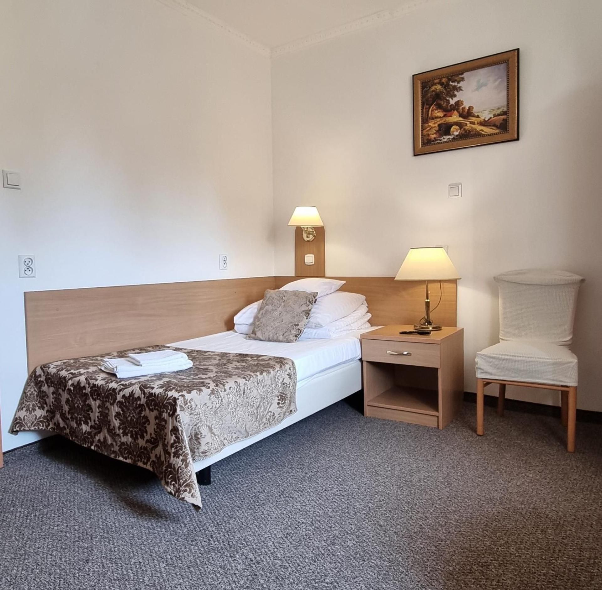 Standard Single Room