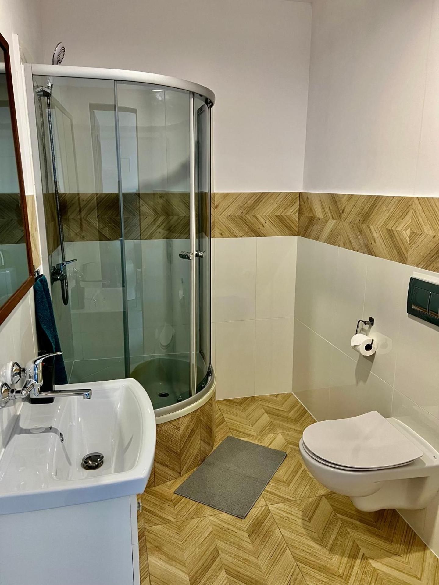 Standard Single Room with Shower