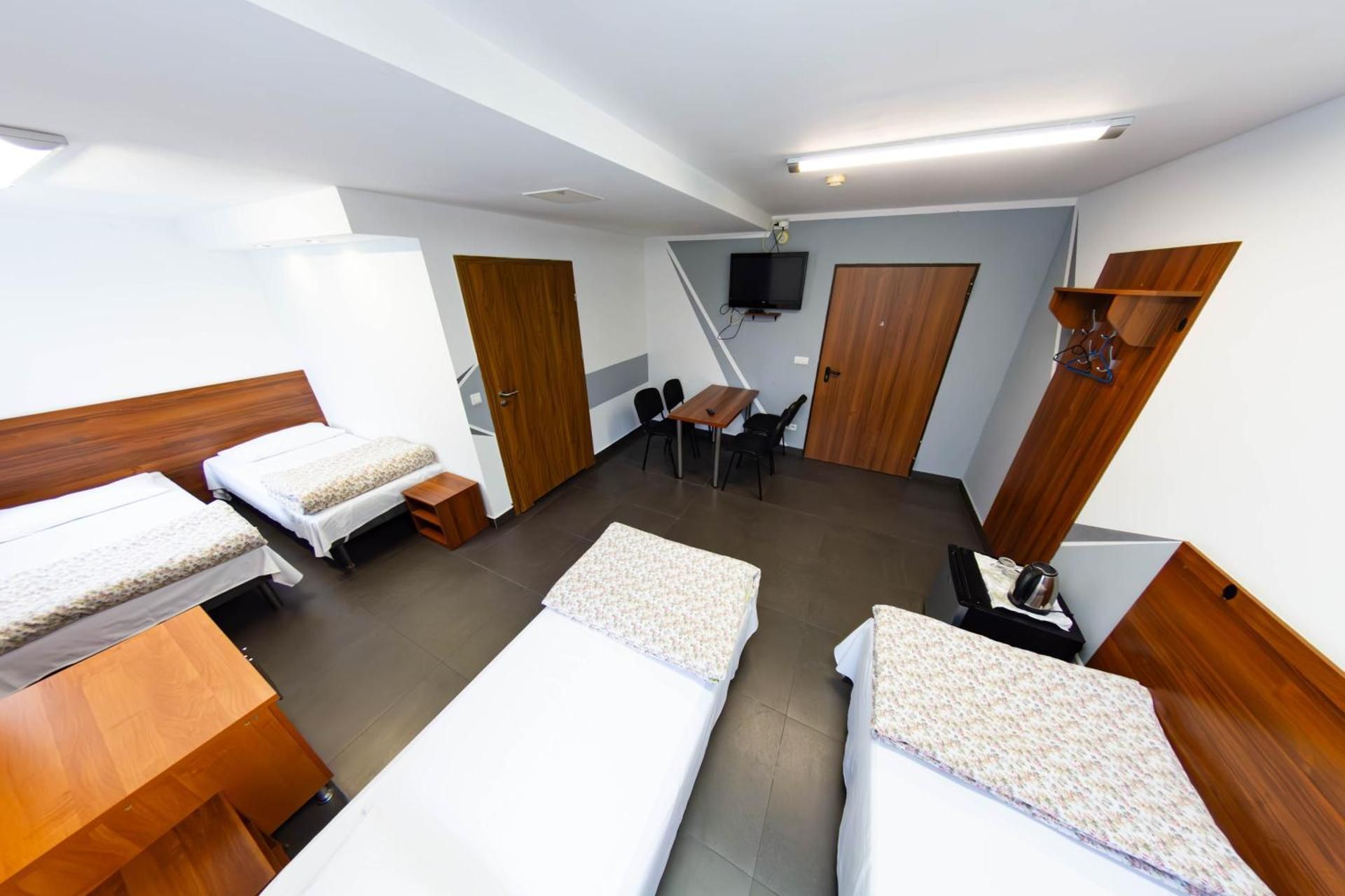 Quadruple Room with Private Bathroom