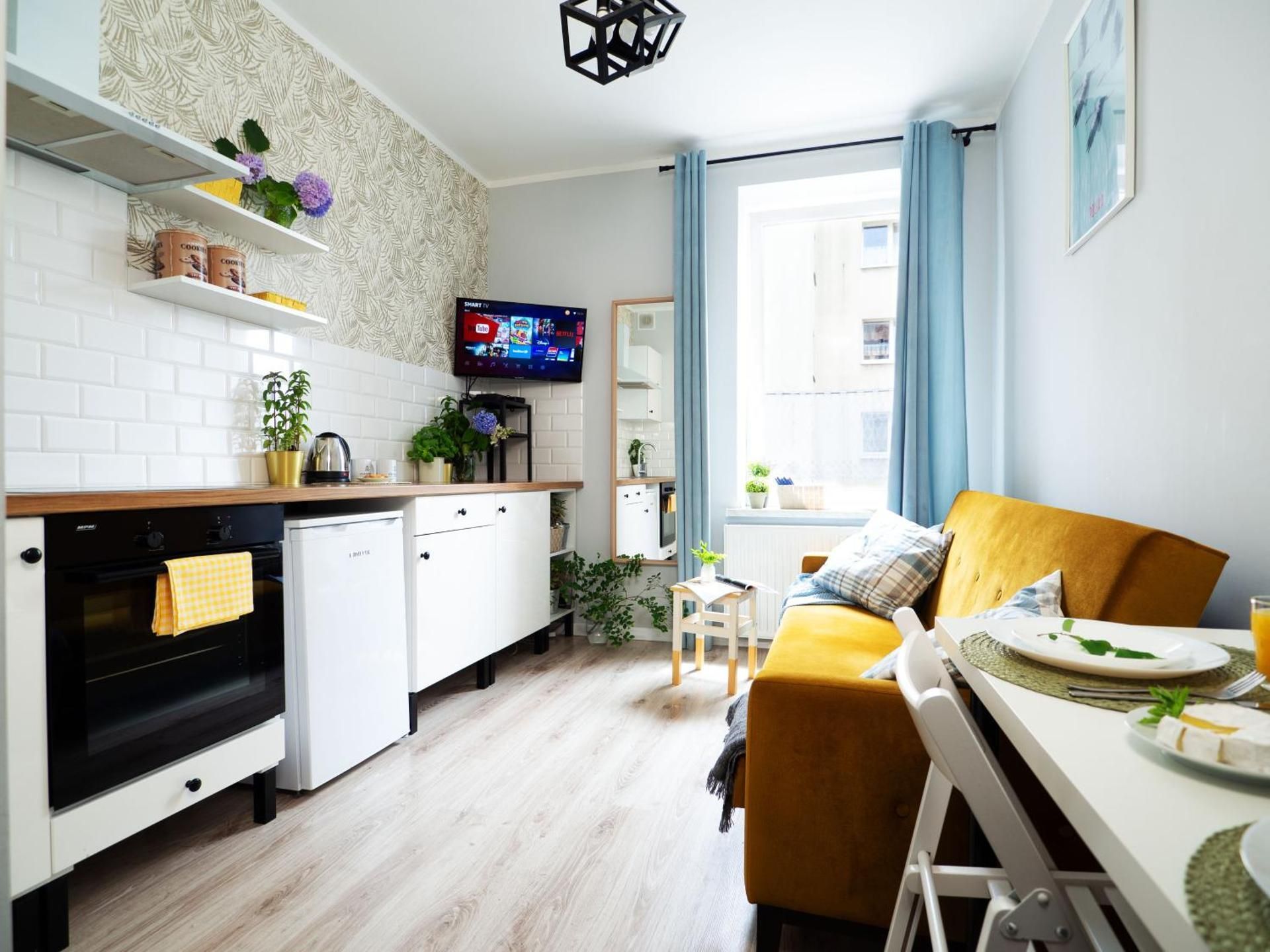 Studio with Sofa Bed
