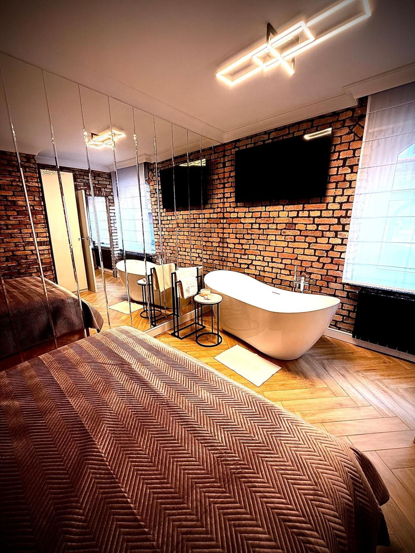 Deluxe One-Bedroom Apartment with City View