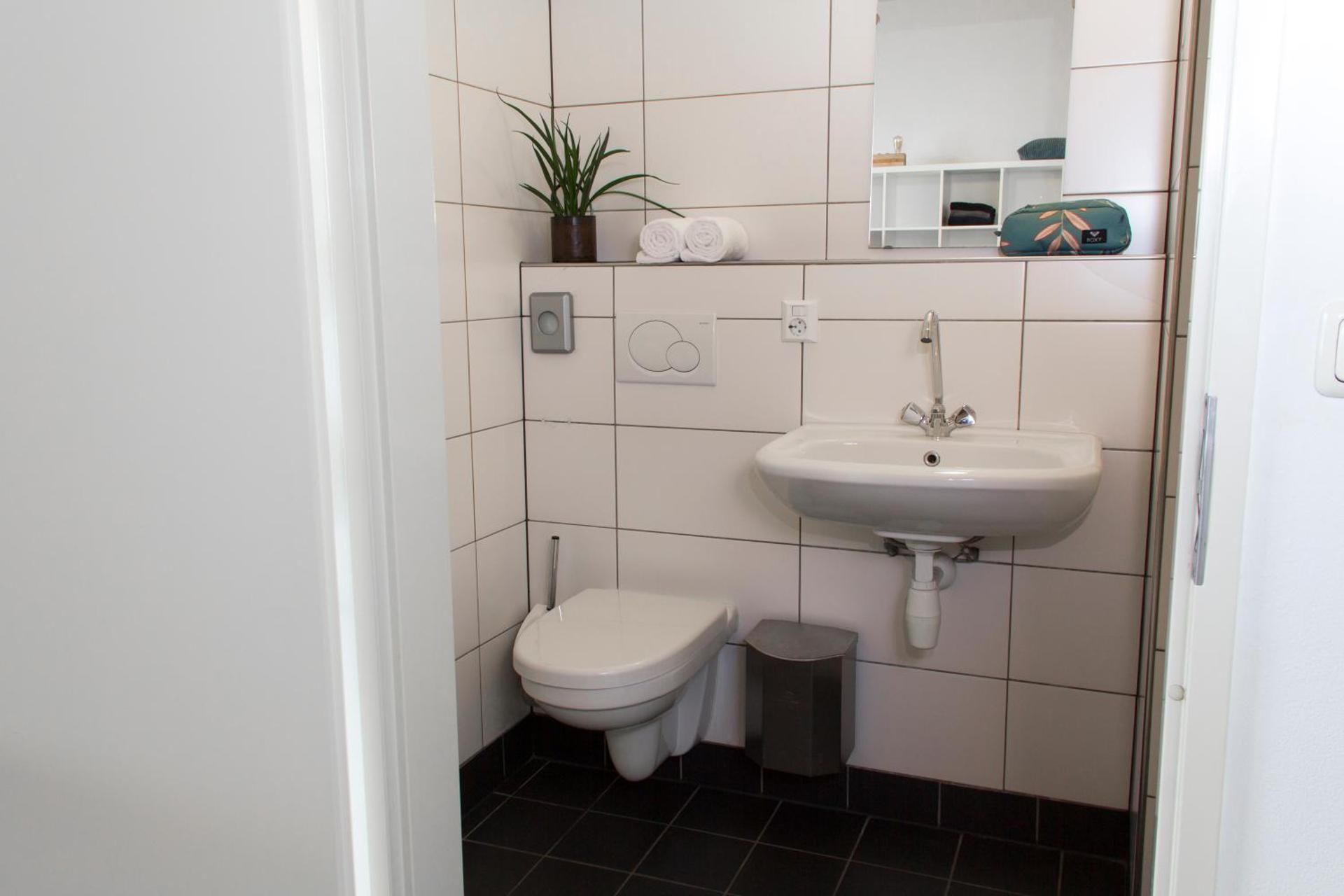 Standard 8 person room