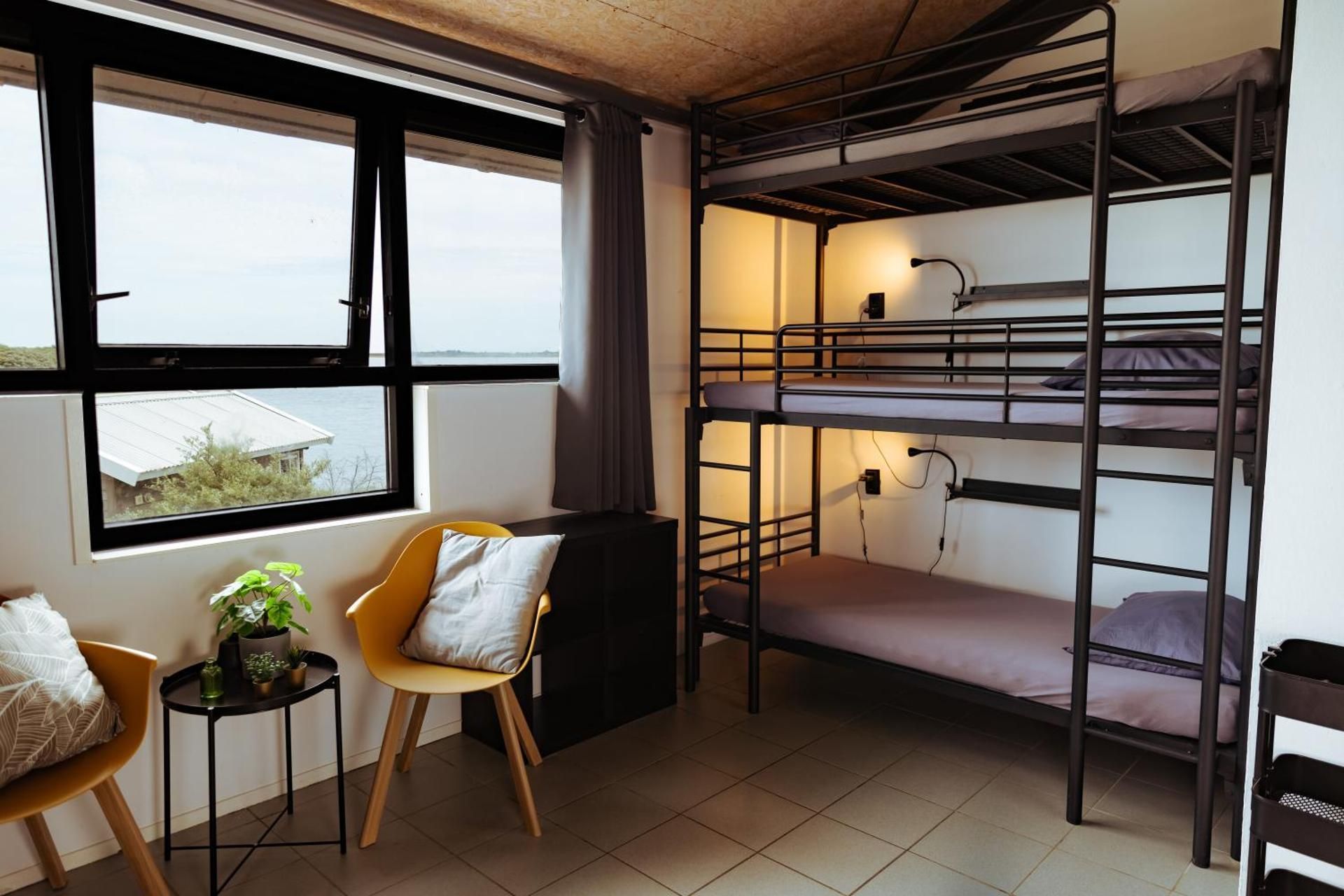 Standard 8 person room
