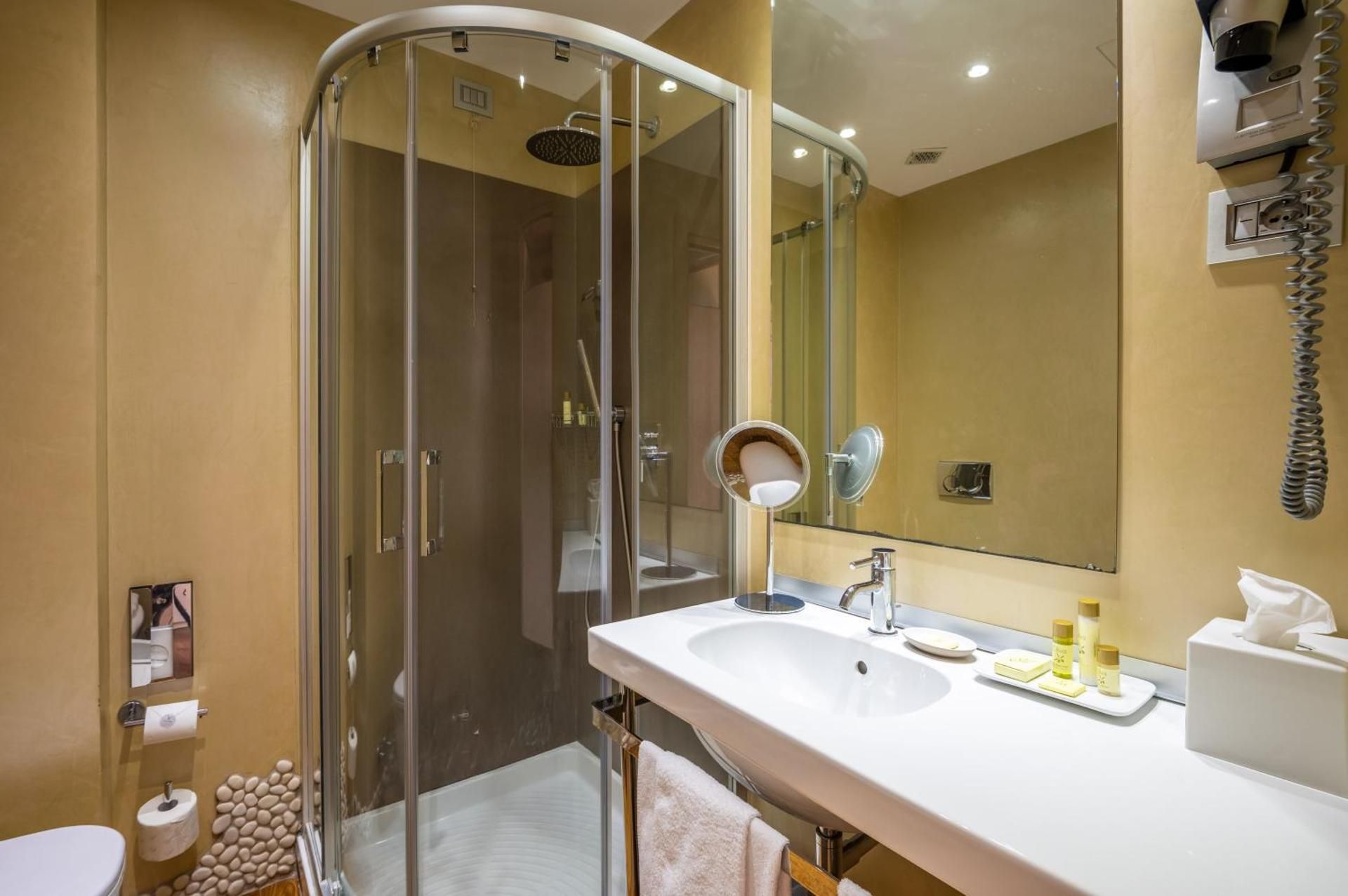 Hotel La Vigna Double or Twin Room with Sea View 2