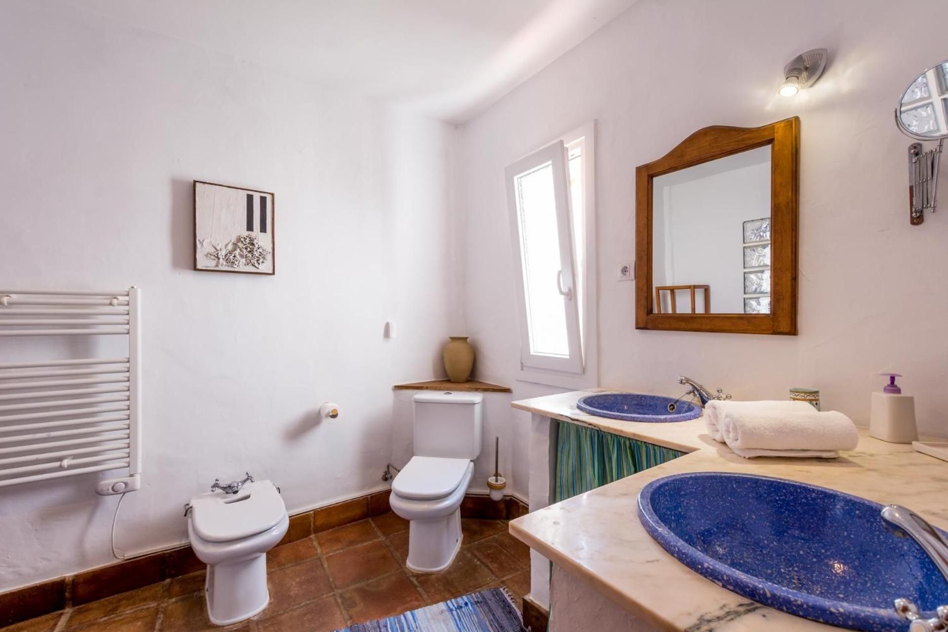 Hotel Los Castanos Deluxe Double Room with Balcony 3