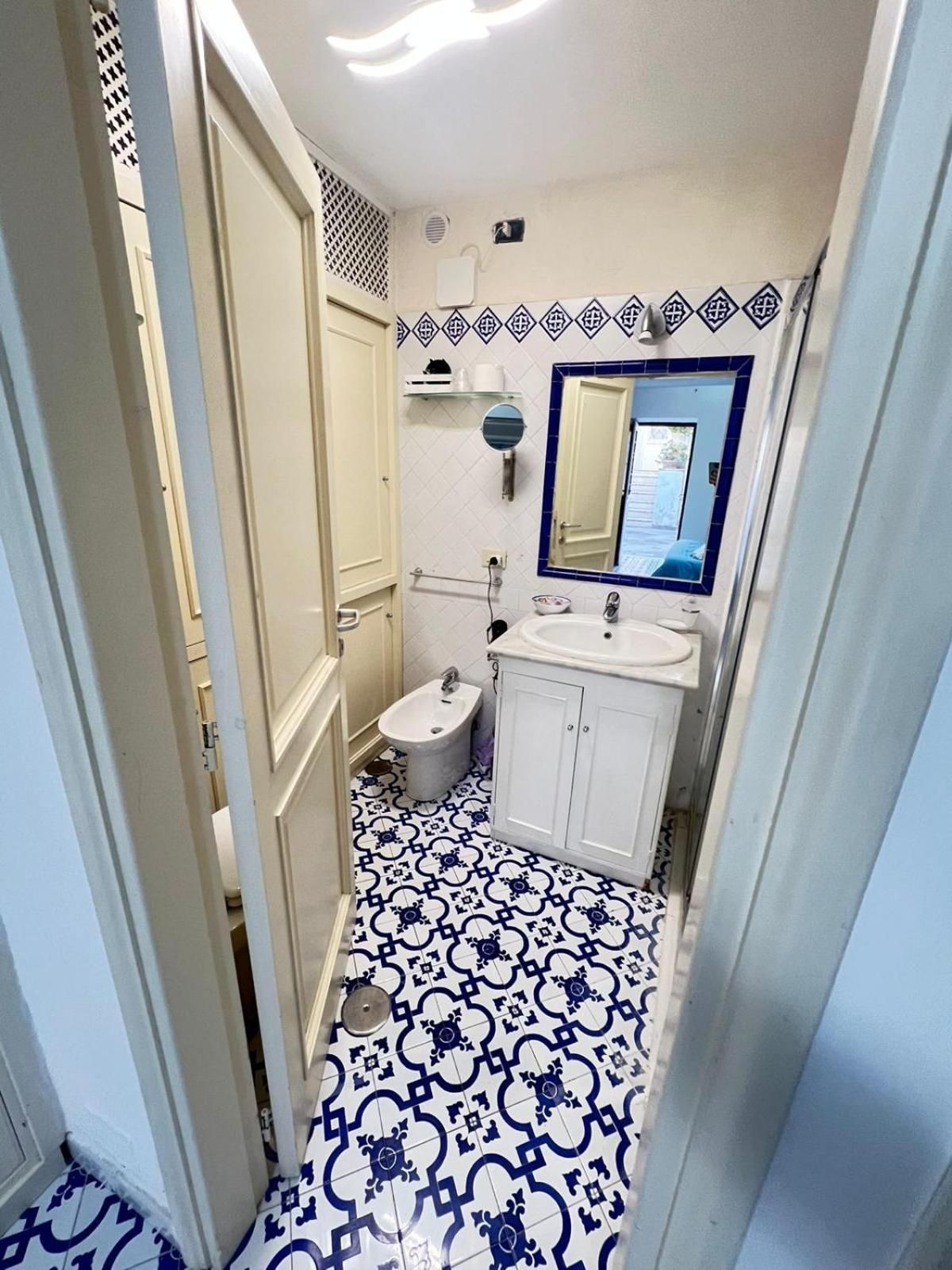 Civico13 Capri Deluxe Room (2 Adults + 1 Child) 2