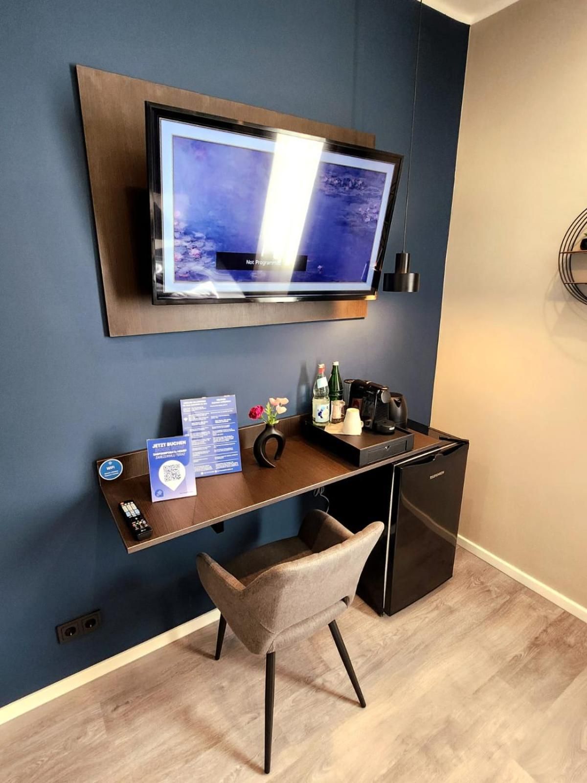 Deluxe Single Room