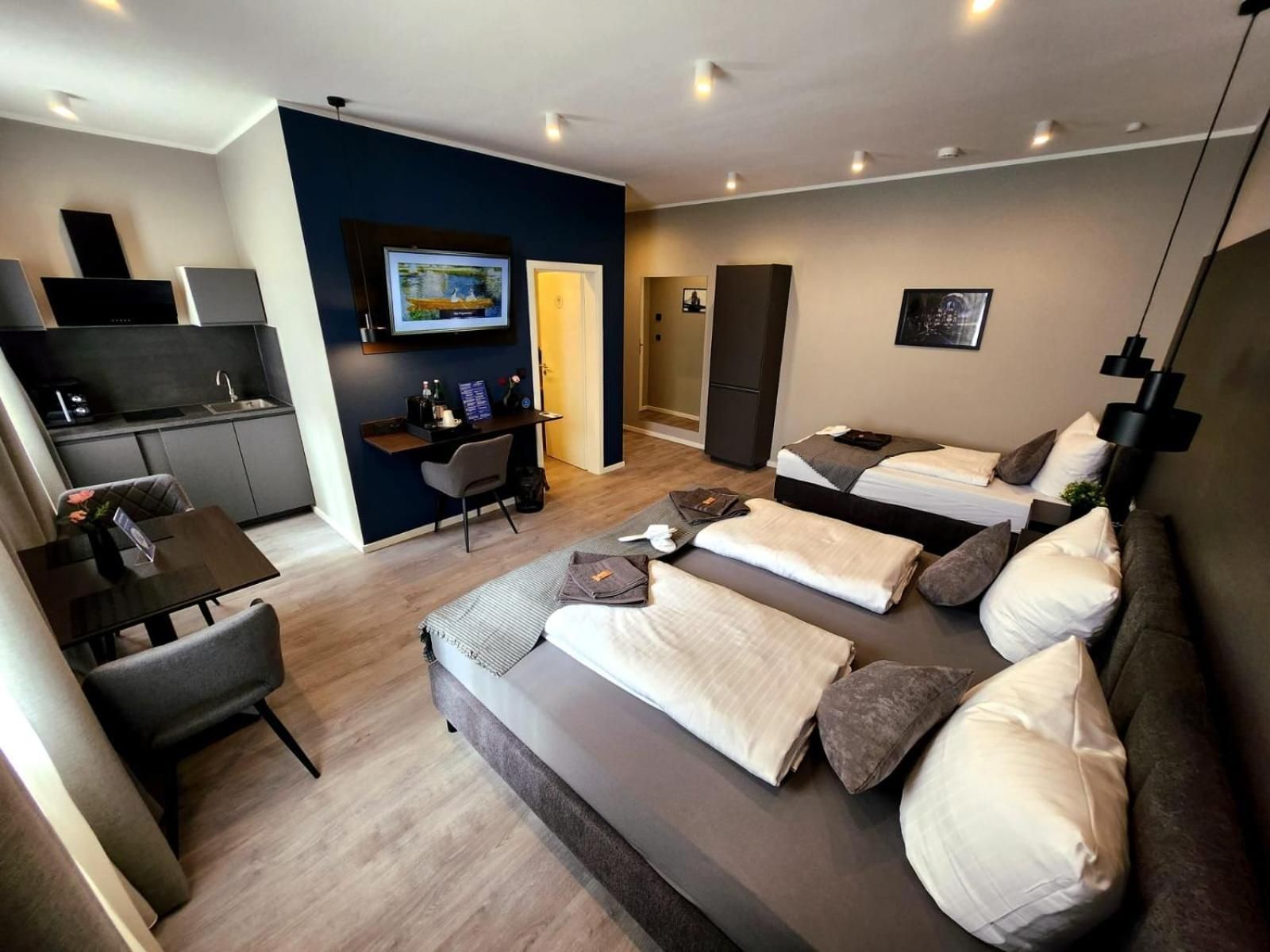 Deluxe Triple Room