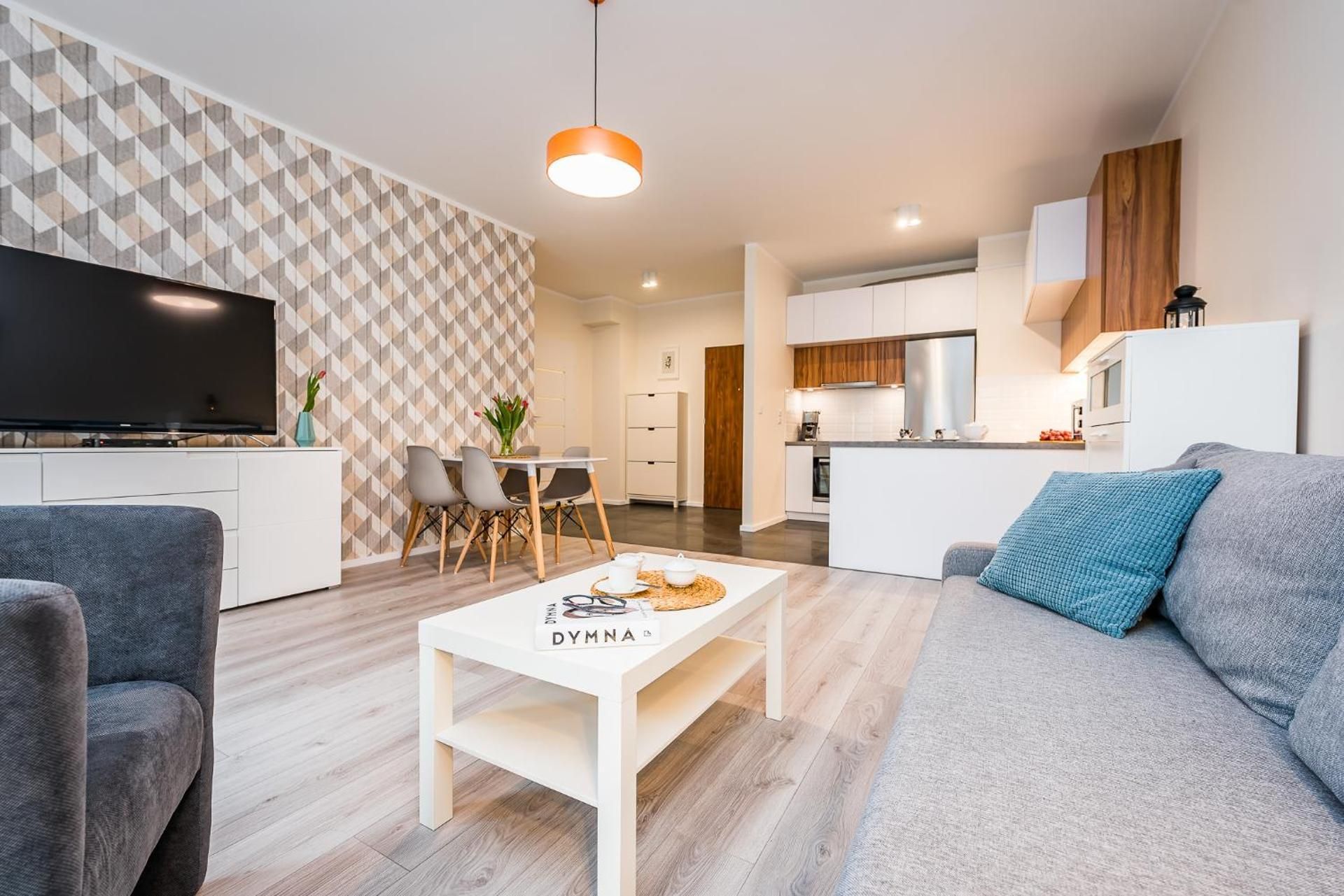Superior Apartment with Balcony- ul.Francuska 96B/10