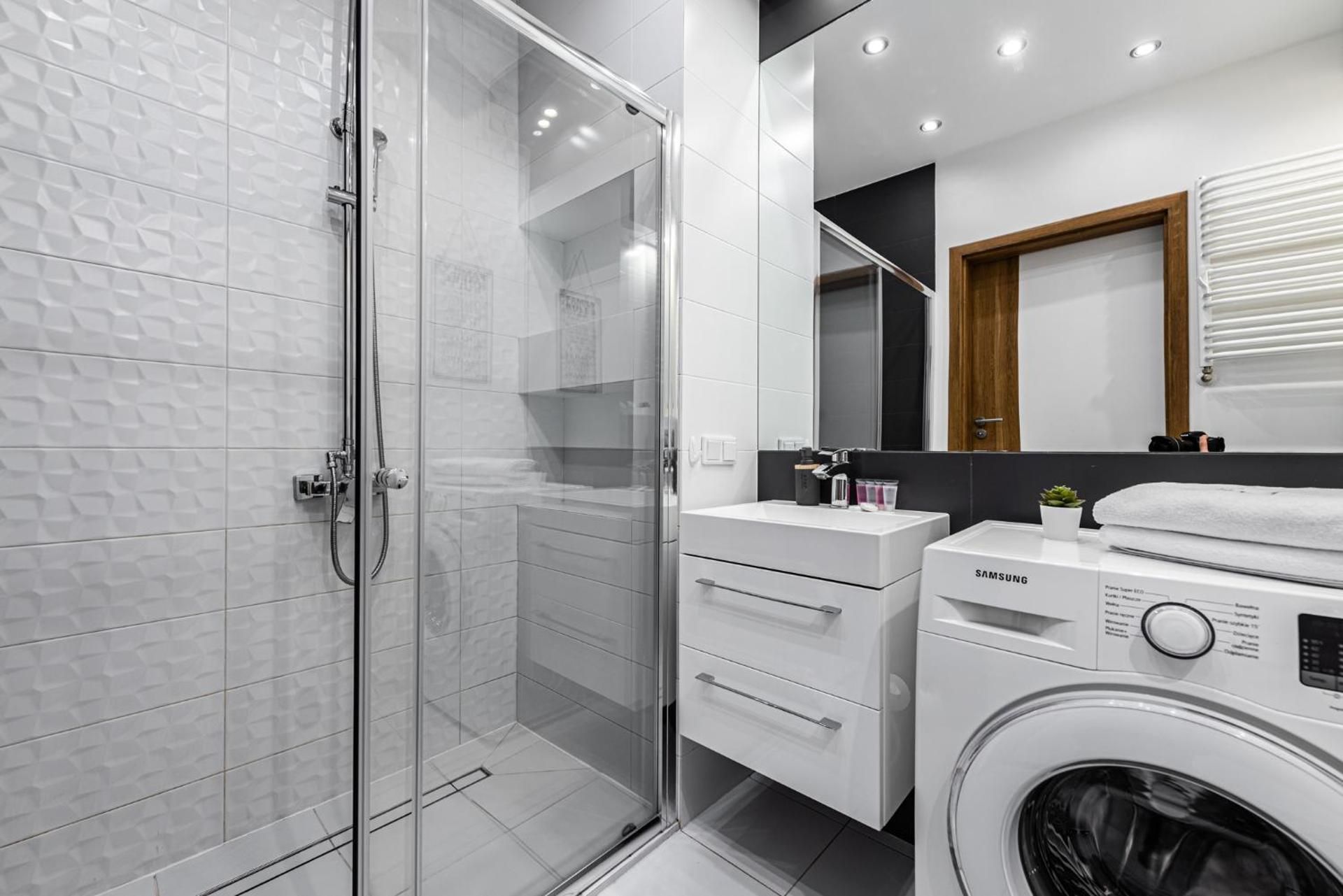 Comfort Apartment with Balcony - ul. Francuska 102/2