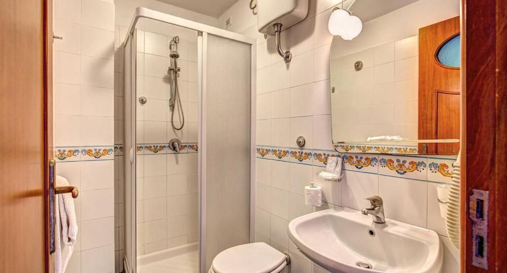 Hotel Belvedere e Tre Re Double Room with Sea View 3