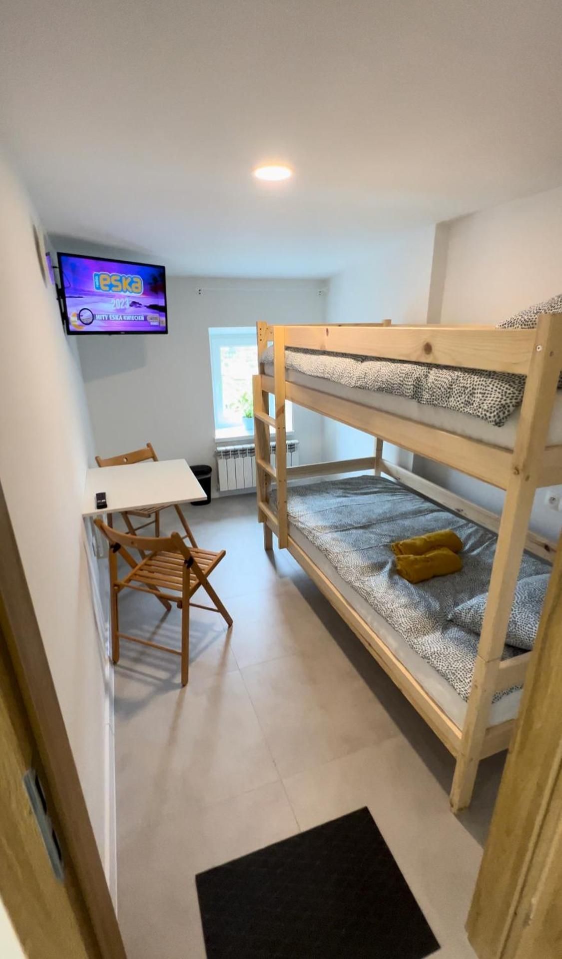 Bed in 8-Bed Mixed Dormitory Room