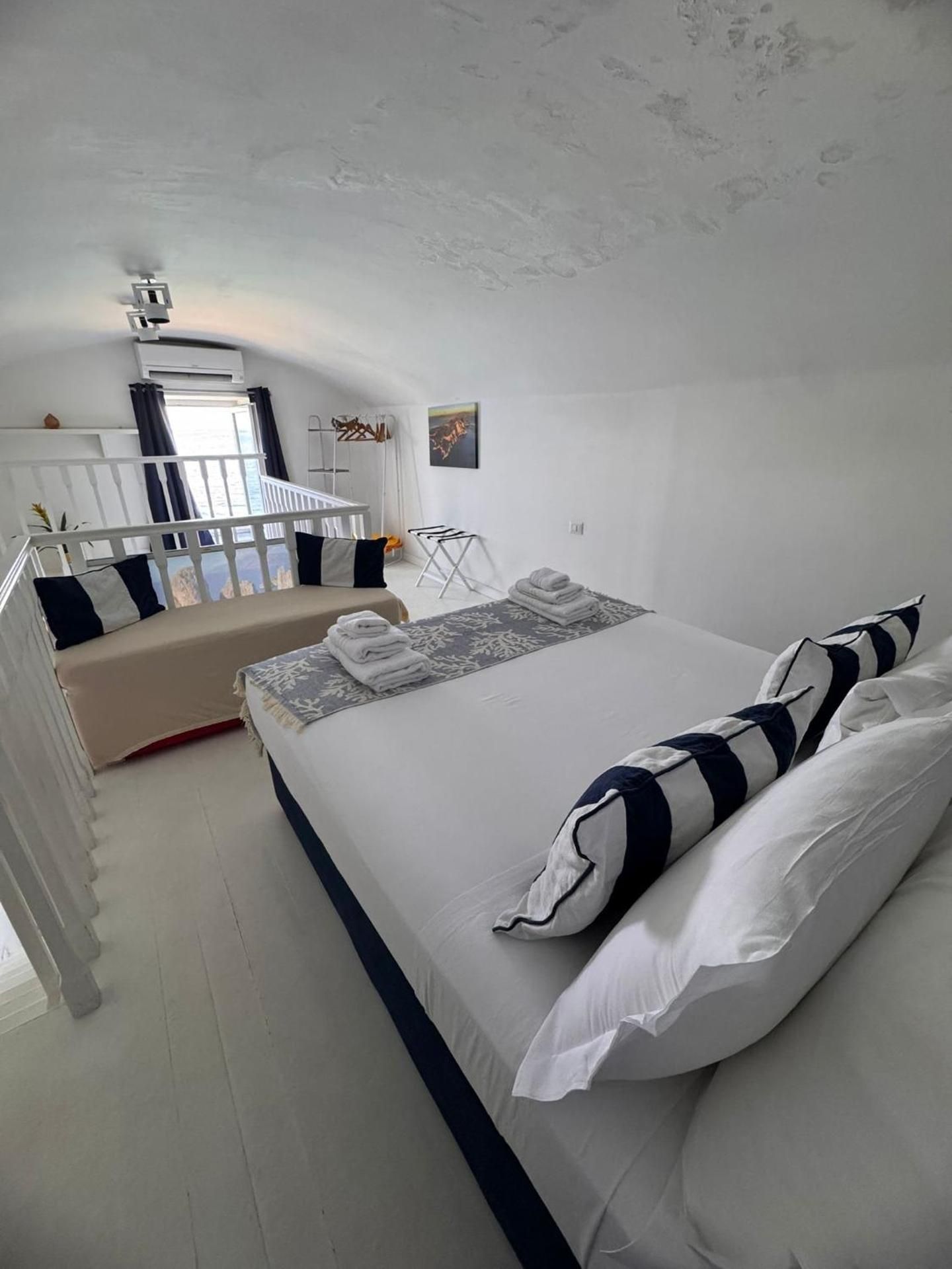 B&B Auroratime King Room with Sea View