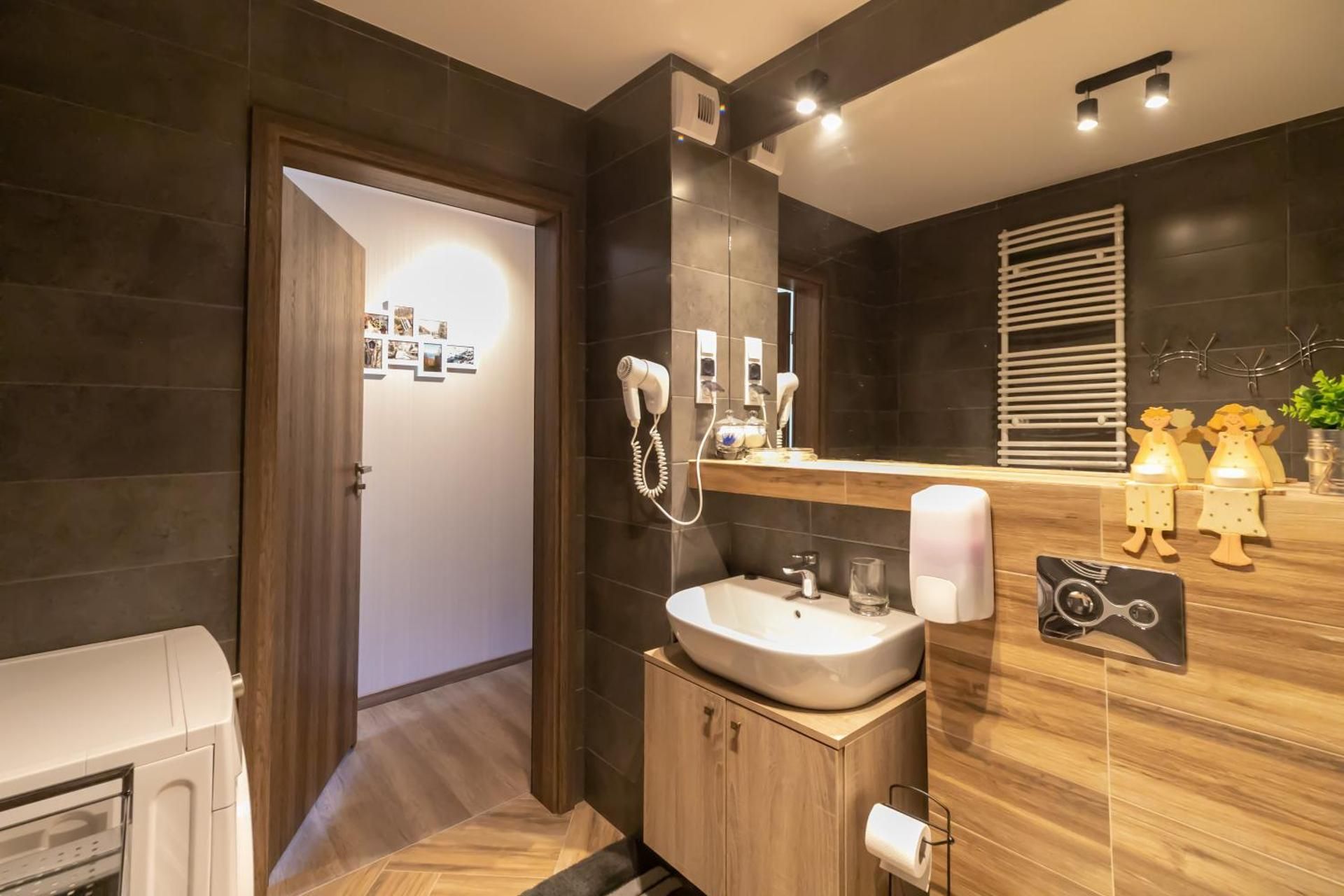 One-Bedroom Apartment D23