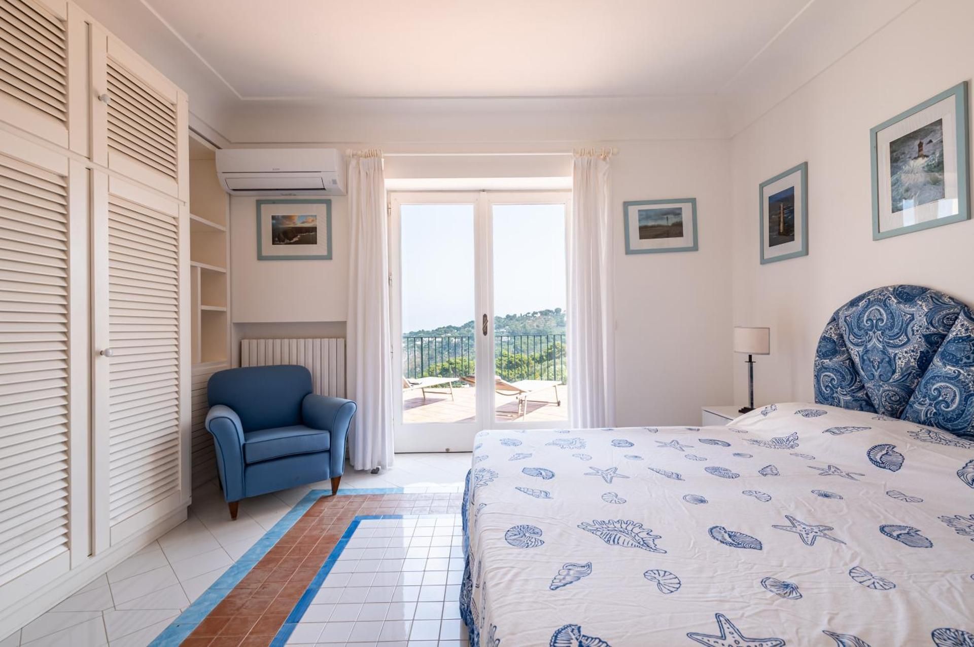 Quadruple Room with Terrace