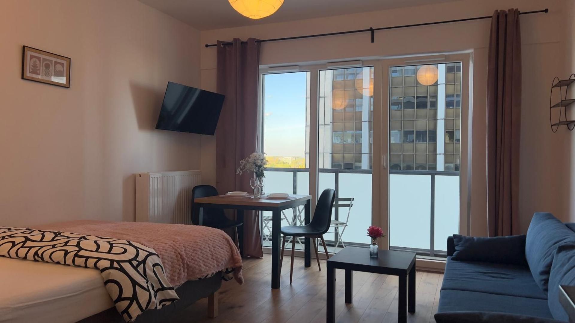 Studio Apartment with Balcony