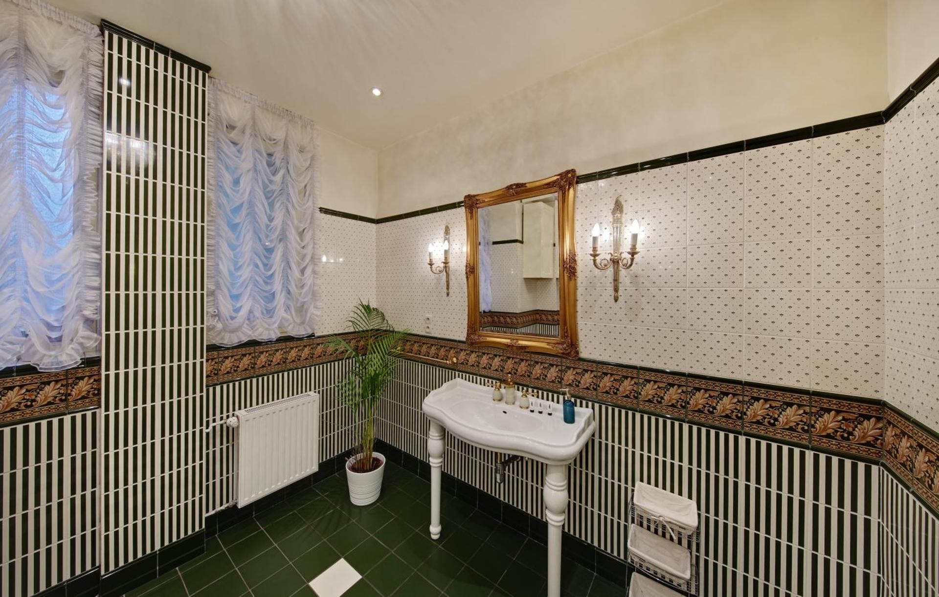 Superior Apartment