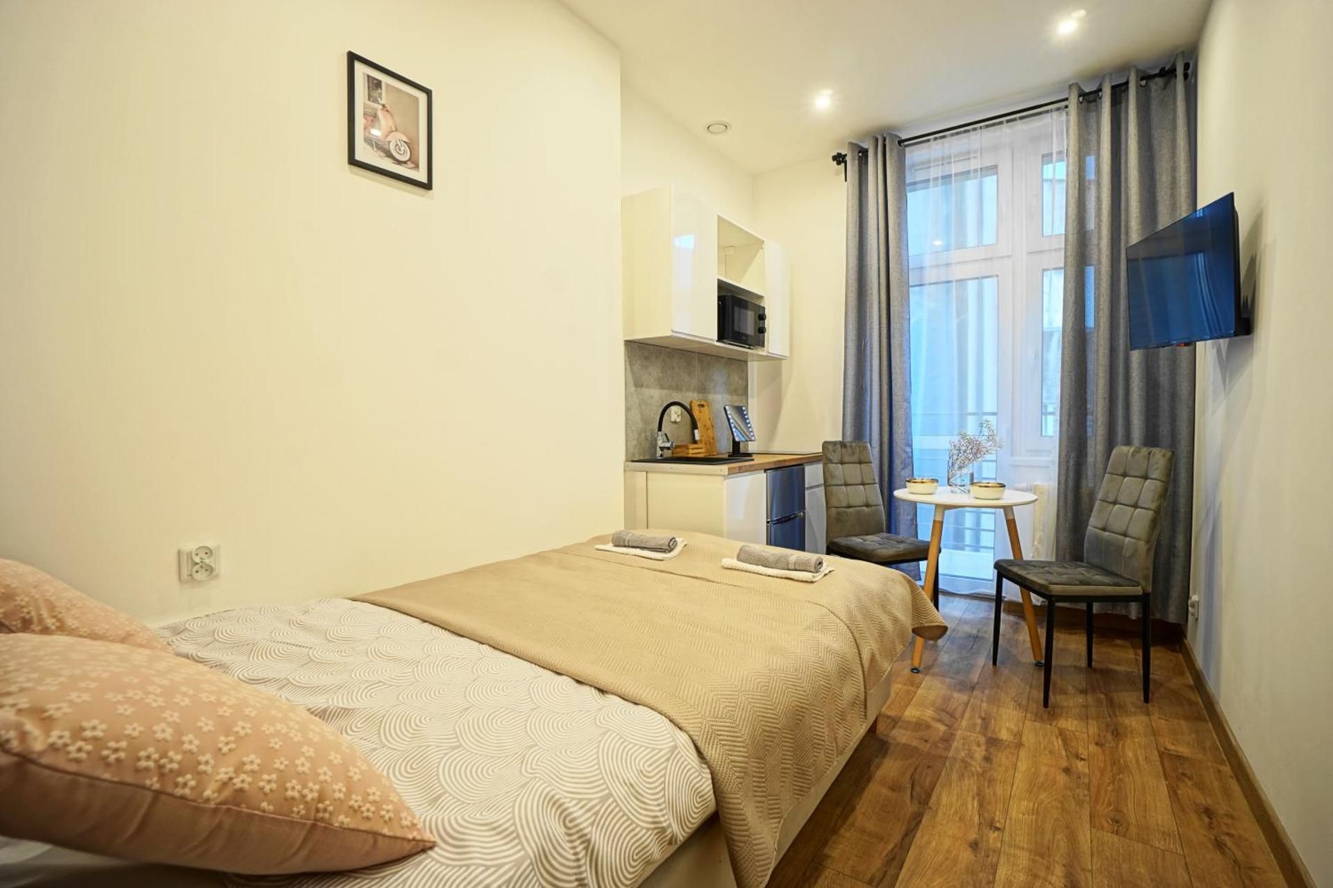 One-Bedroom Apartment