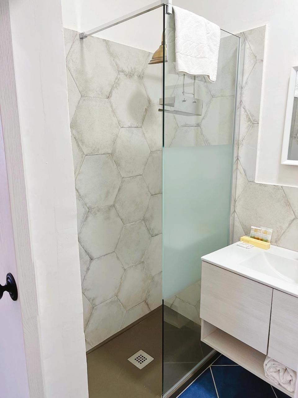 B&B La Danza del Mare Junior Suite with Sea View 3