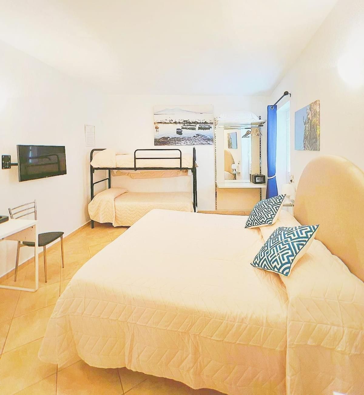 B&B La Danza del Mare Standard Quadruple Room