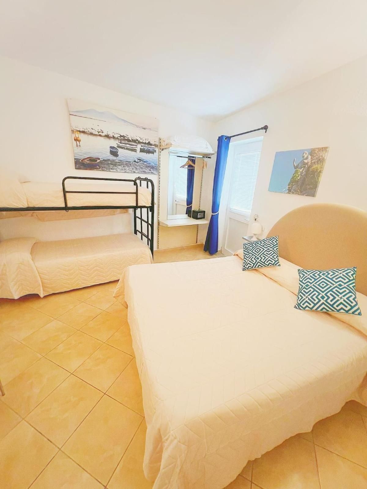 B&B La Danza del Mare Standard Quadruple Room 2