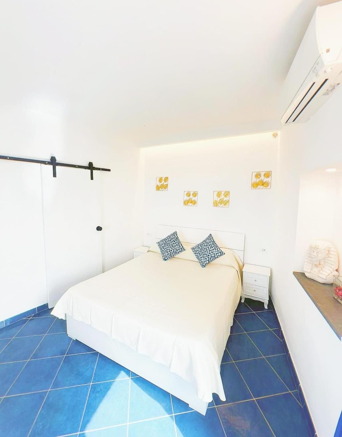 Vista Mare BB King Room with Spa Bath