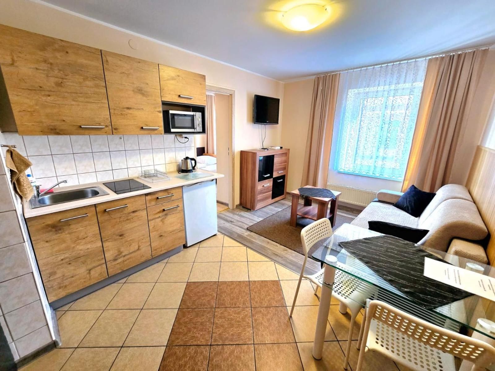 One-Bedroom Apartment