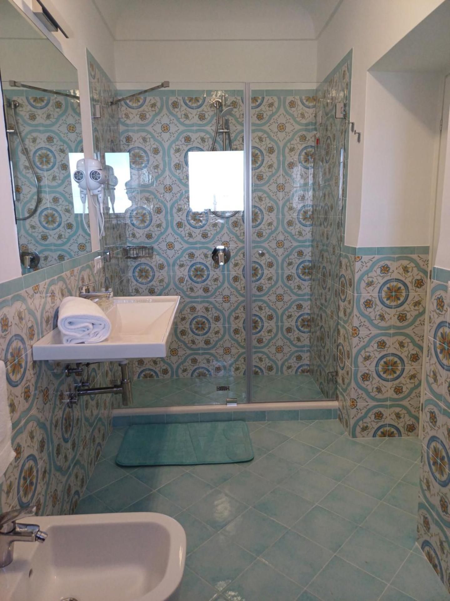 La Casa di Pitti Deluxe Double Room with Sea View 3