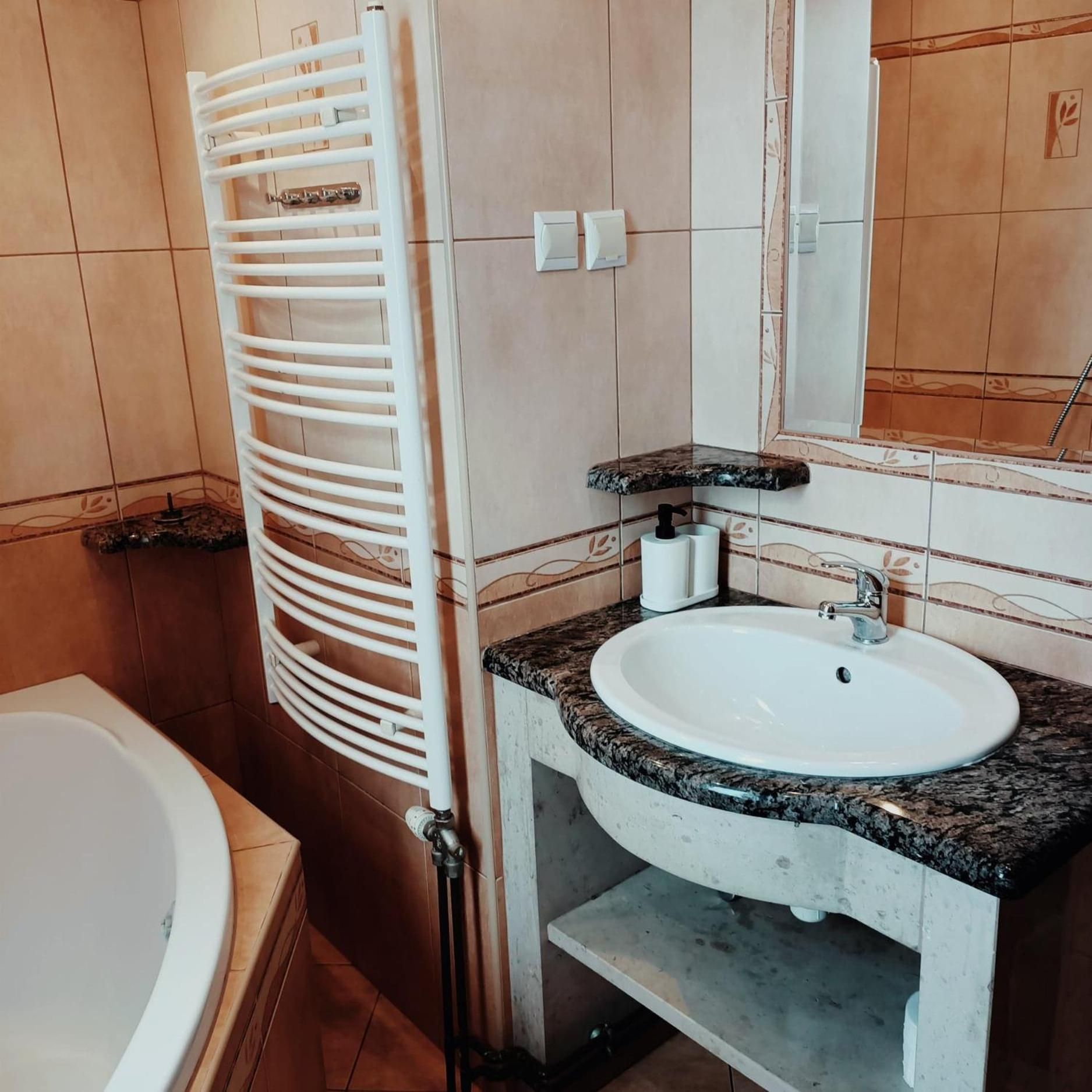 Single Room with Private External Bathroom