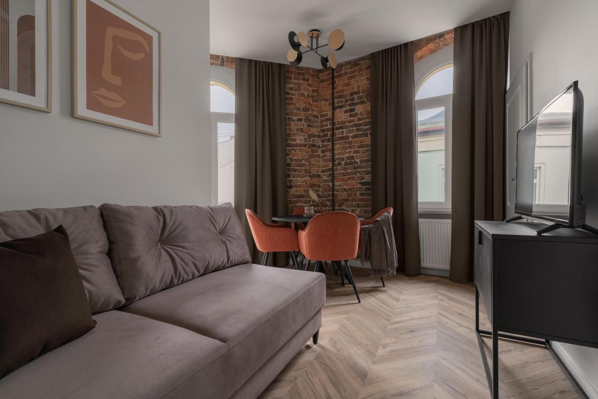 One-Bedroom Apartment