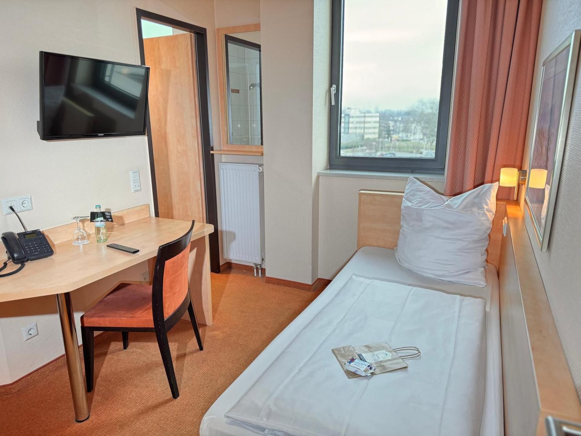 Economy Single Room