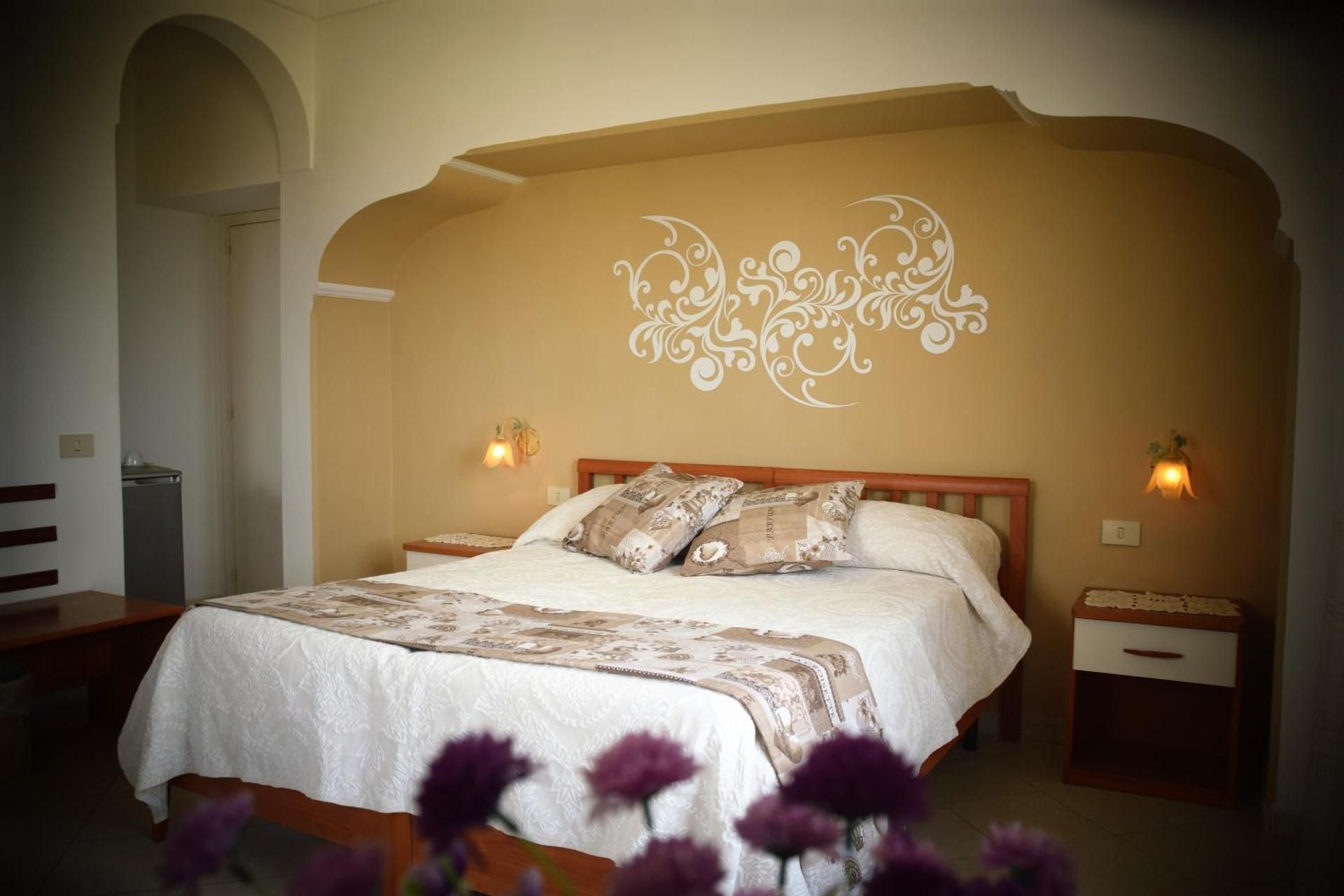 villa damecuta B&B Deluxe Double or Twin Room with Sea View