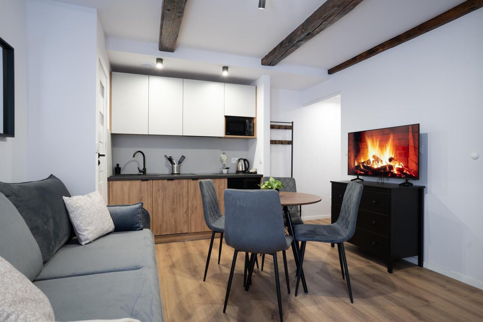 One-Bedroom Family Apartment