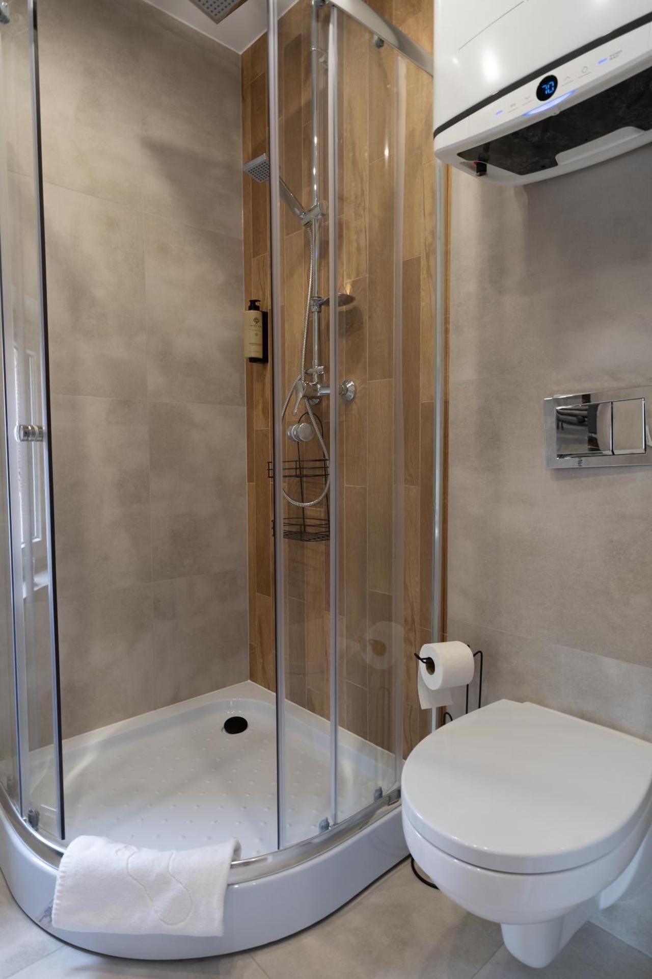 Two-Bedroom Deluxe Apartment