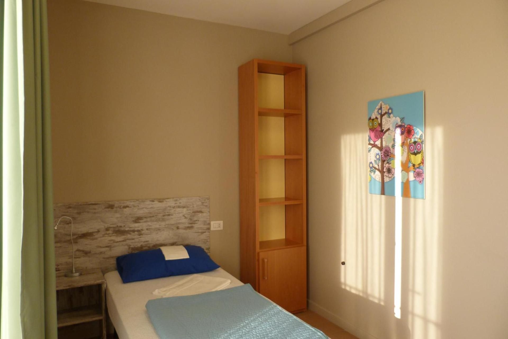 Single Room with Shared Bathroom