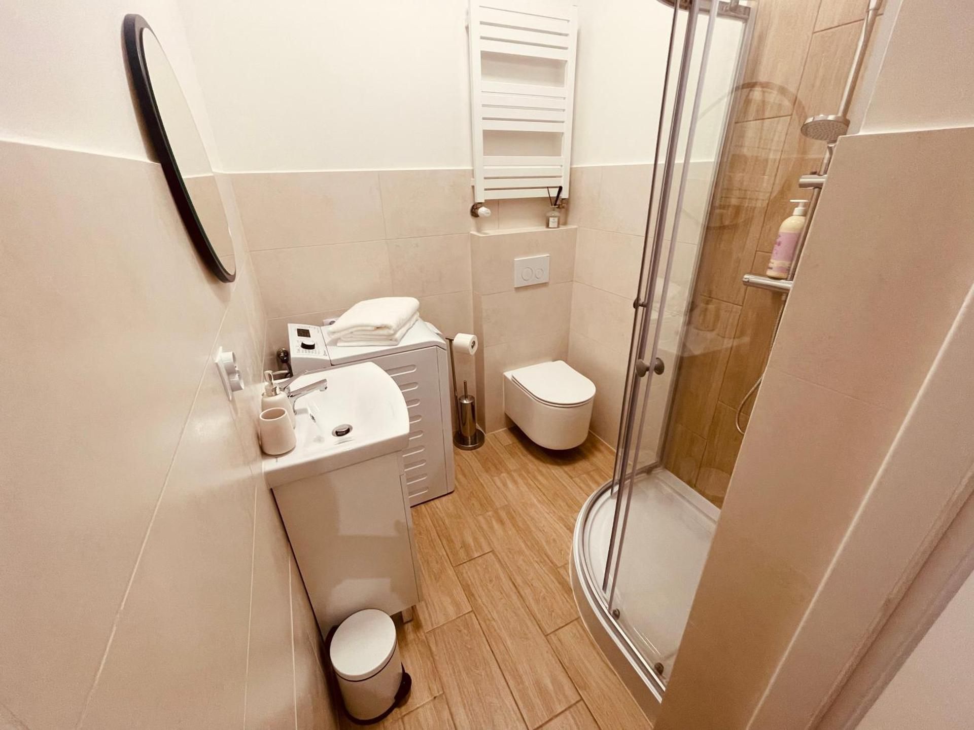 Studio Apartment