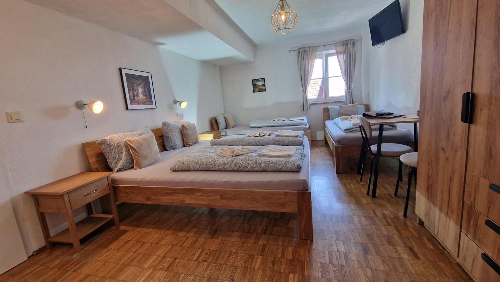 Quadruple Room with Private Bathroom