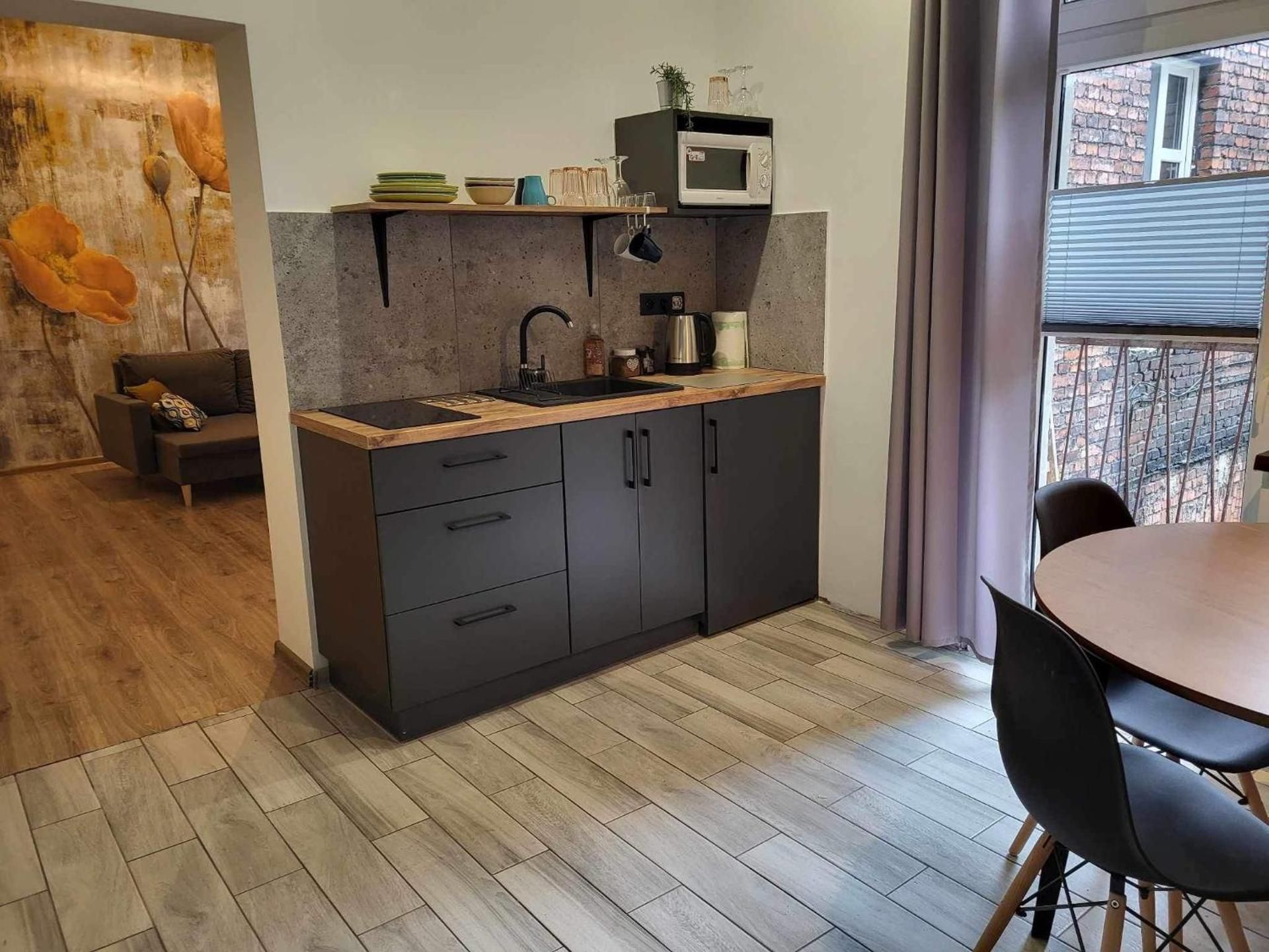 King Studio with Sofa Bed