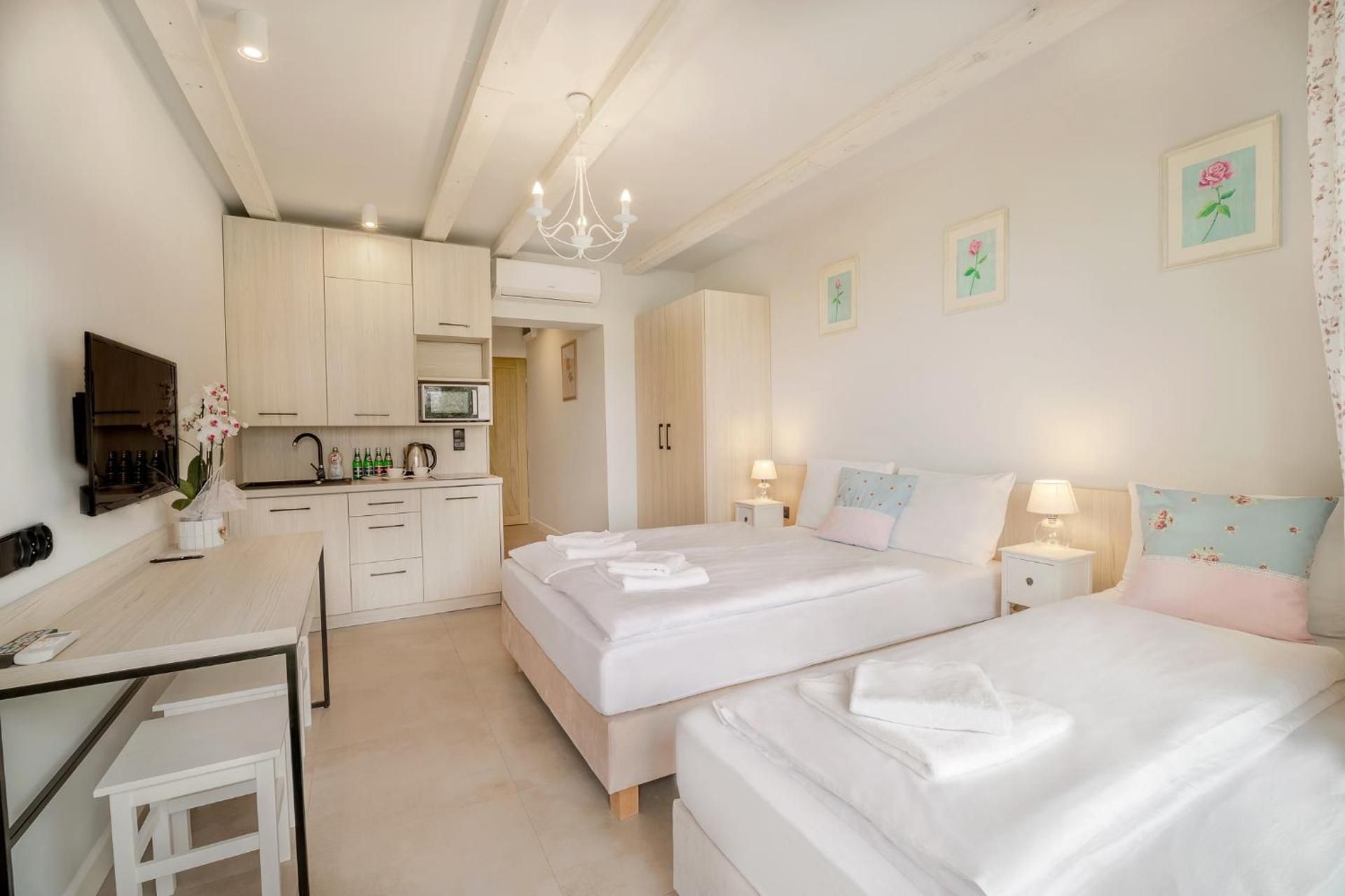 Triple Room with Lake View